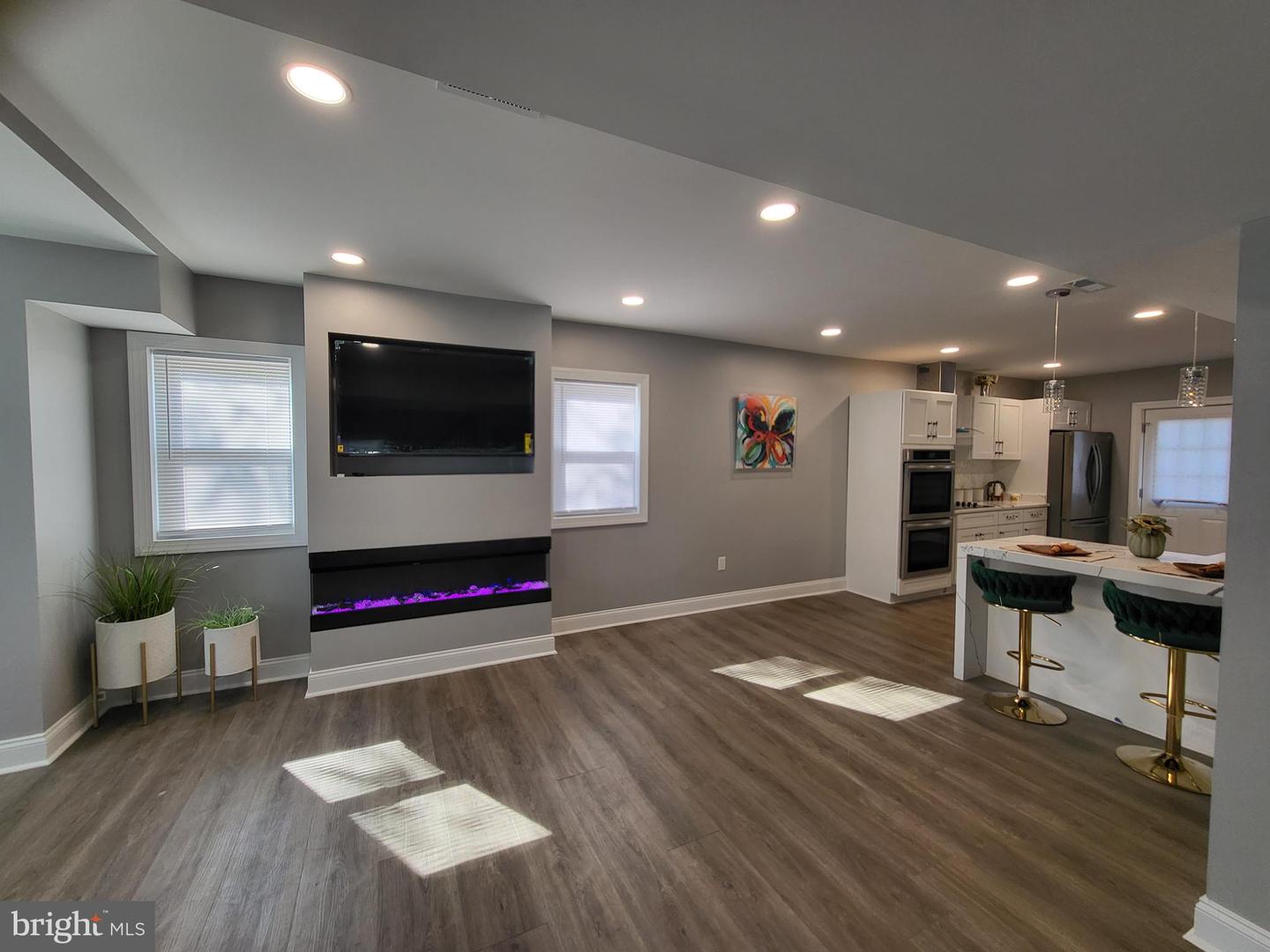 16 Waldron Avenue, Pikesville
