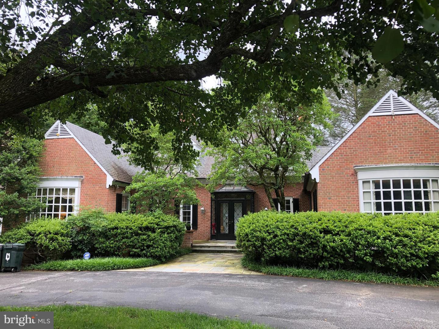 11203 Falls Road, Lutherville Timonium