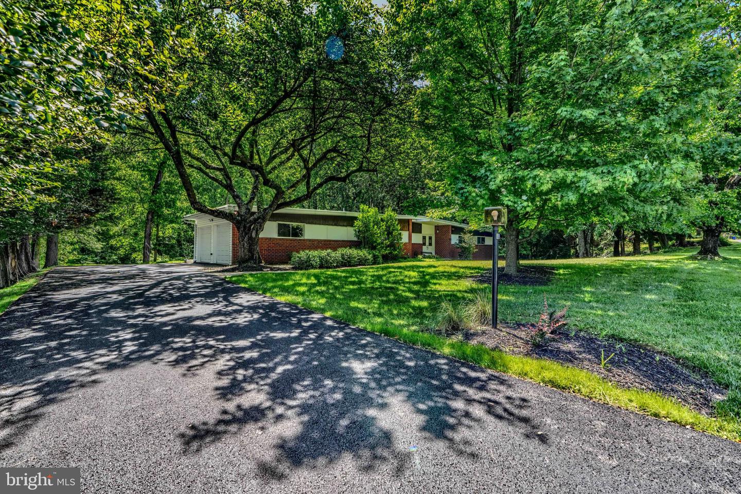 113 Swanhill Court, Pikesville