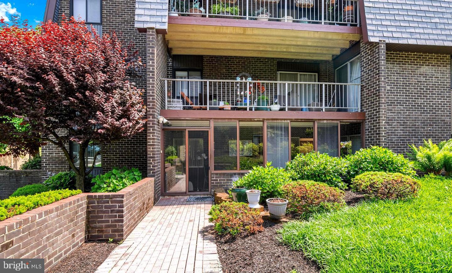 10 Stonehenge Circle #1, Pikesville
