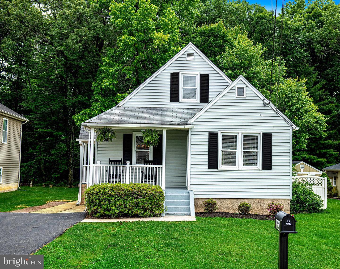 803 Essex Avenue, Essex