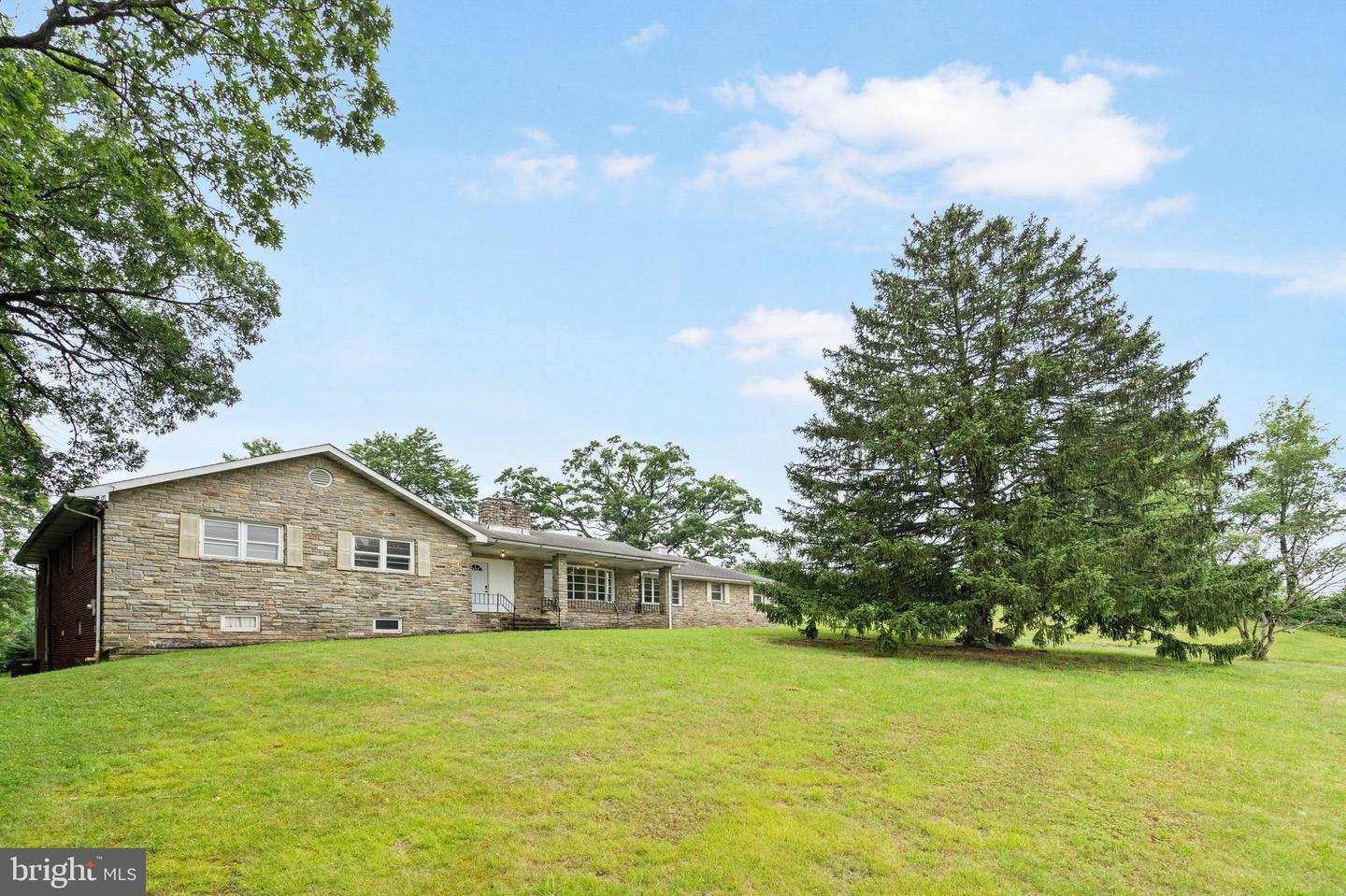 5245 King Avenue, Rosedale