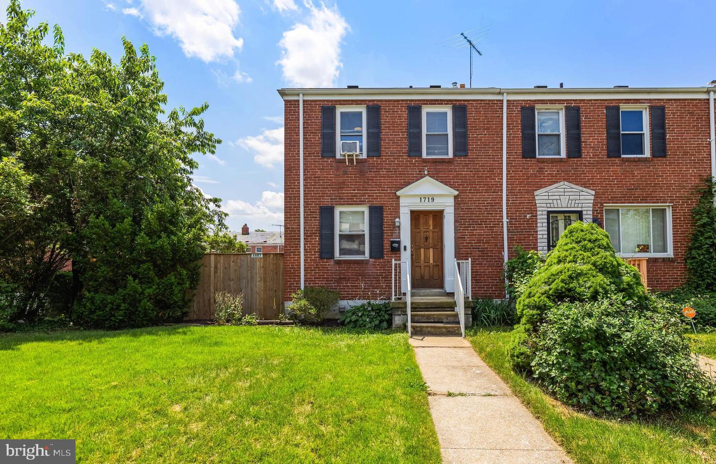 1719 Pin Oak Road, Baltimore