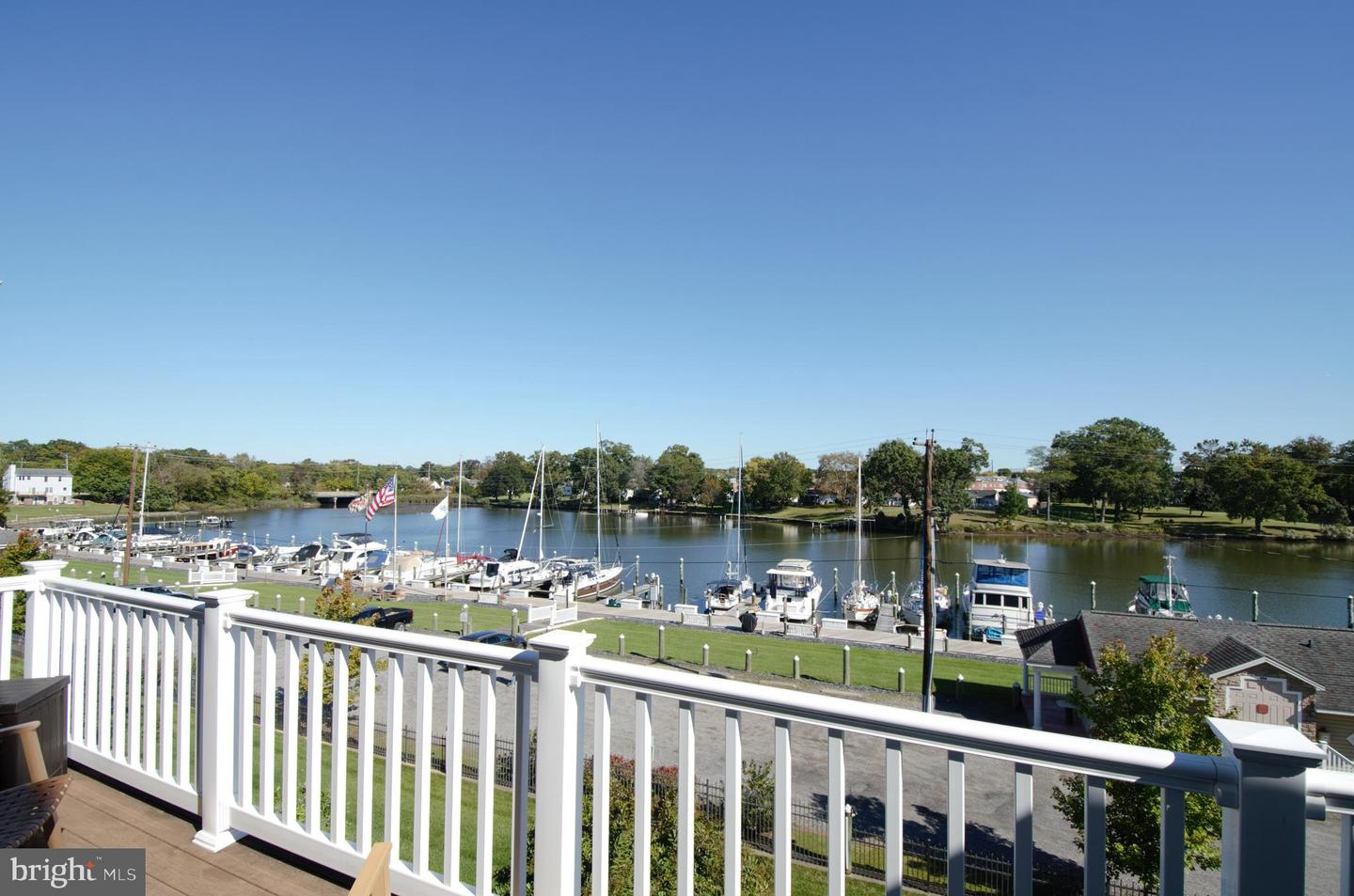 238 Marina View Court, Essex