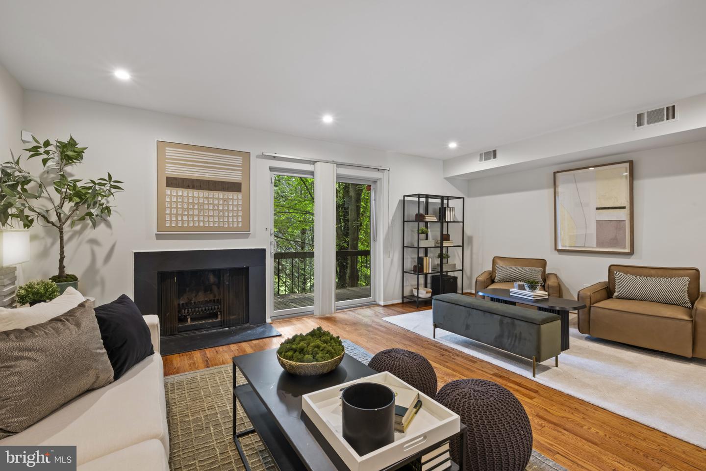 42 Penny Lane #42, Baltimore
