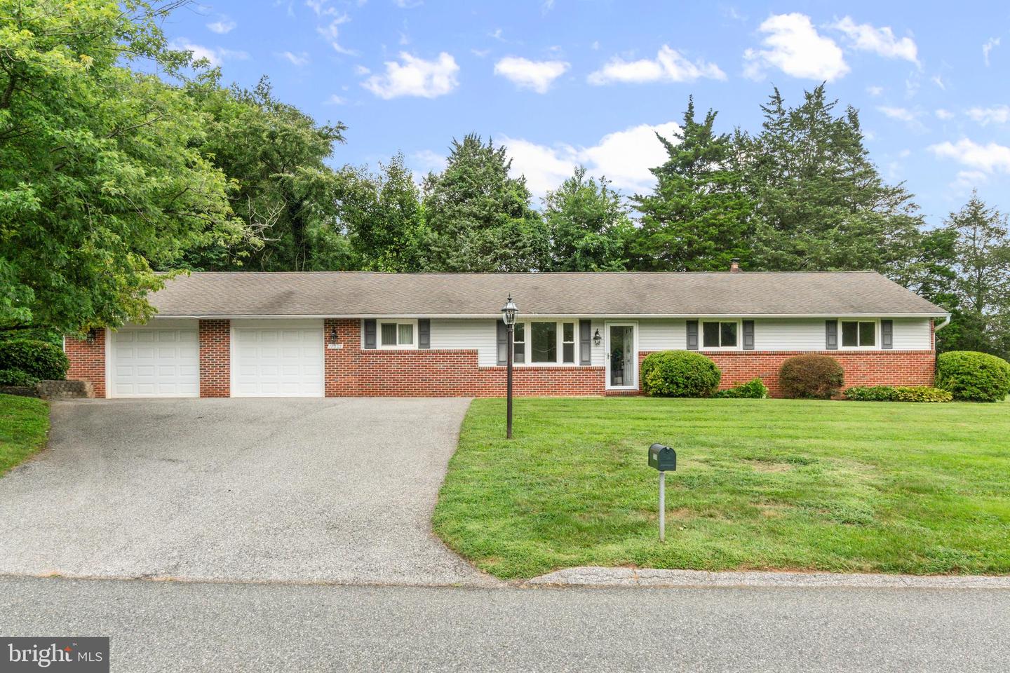 12535 Merritt Avenue, Fork