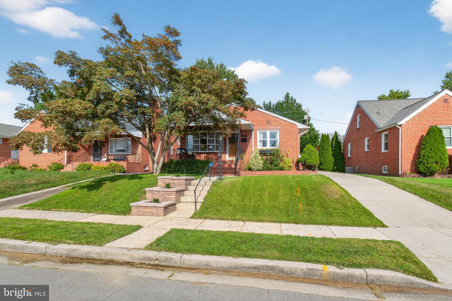 8211 Laurel Drive, Parkville