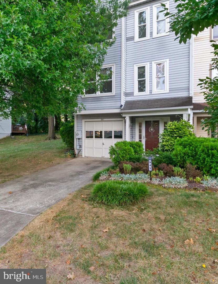 941 Oakmoor Drive #941, Baltimore