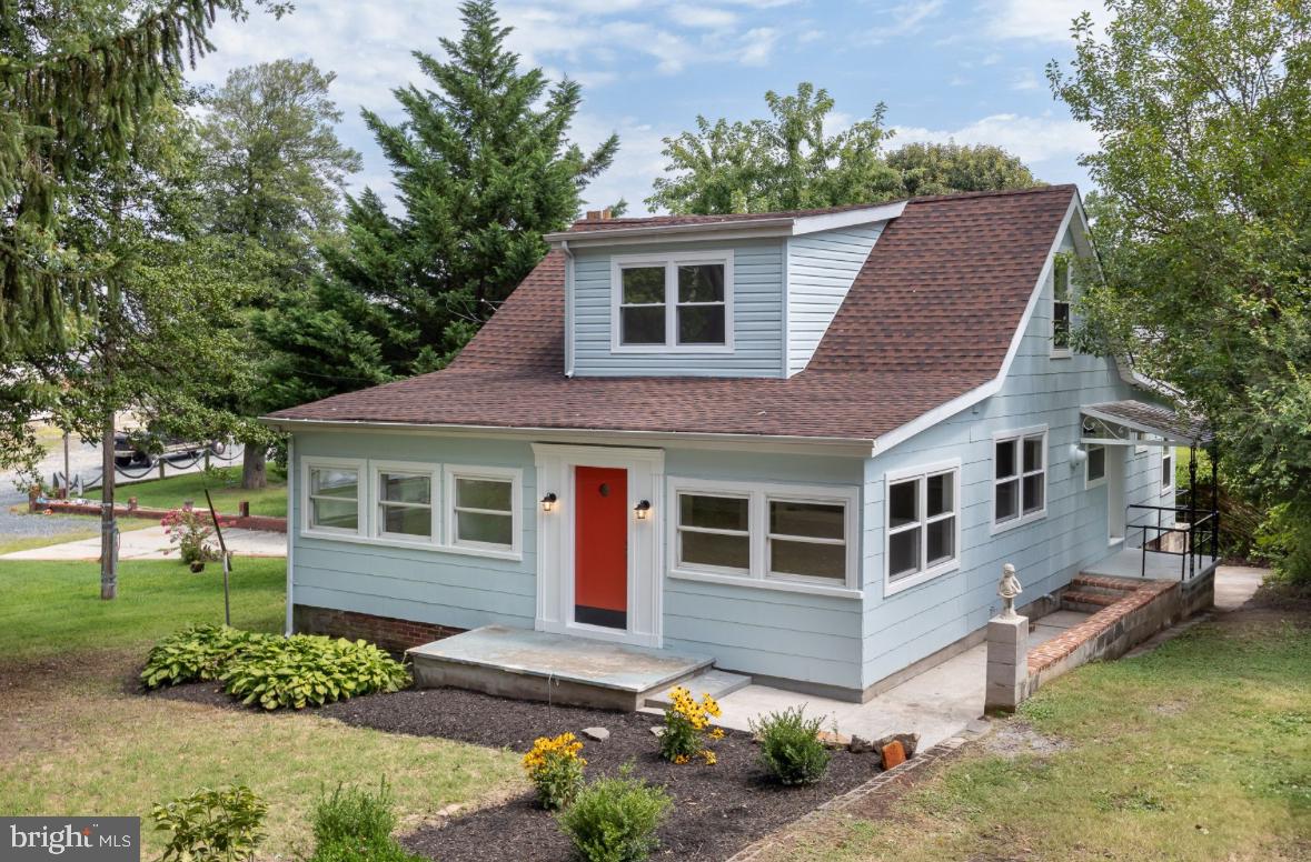 203 Oak Avenue, Essex