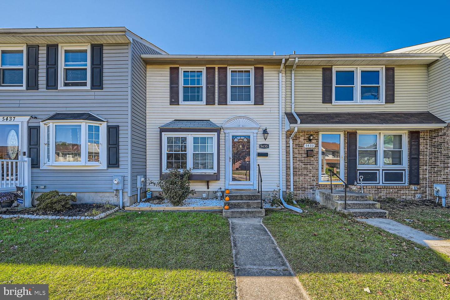 5435 King Arthur Circle, Rosedale