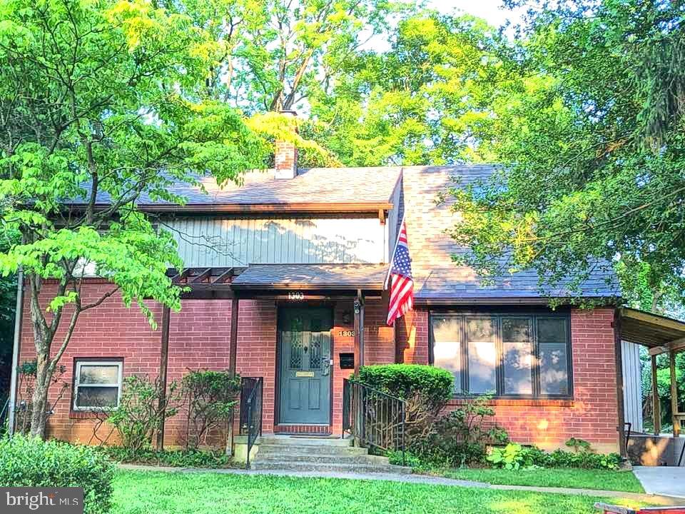 1303 Saddleback Road