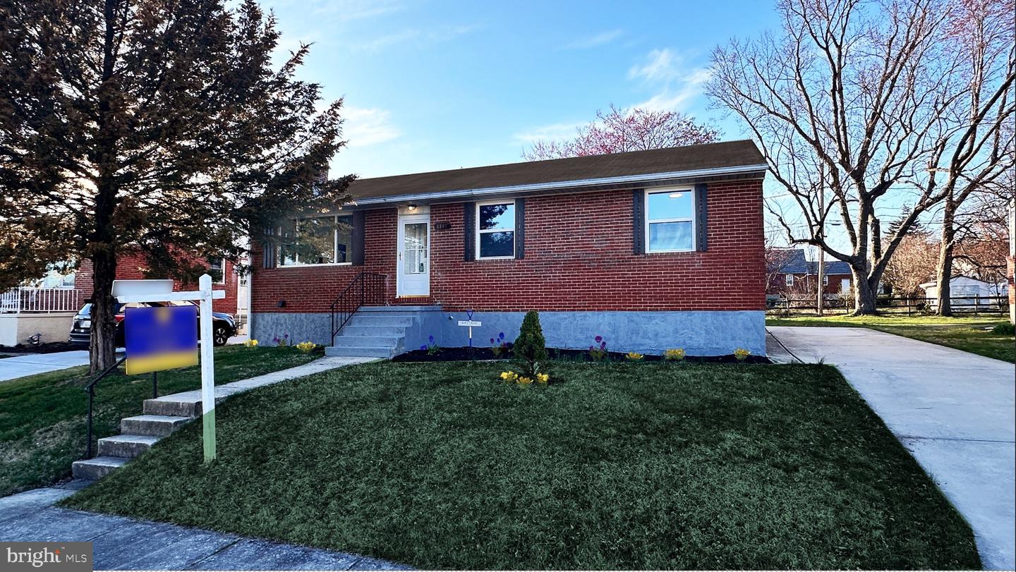 8802 Ashford Road, Parkville