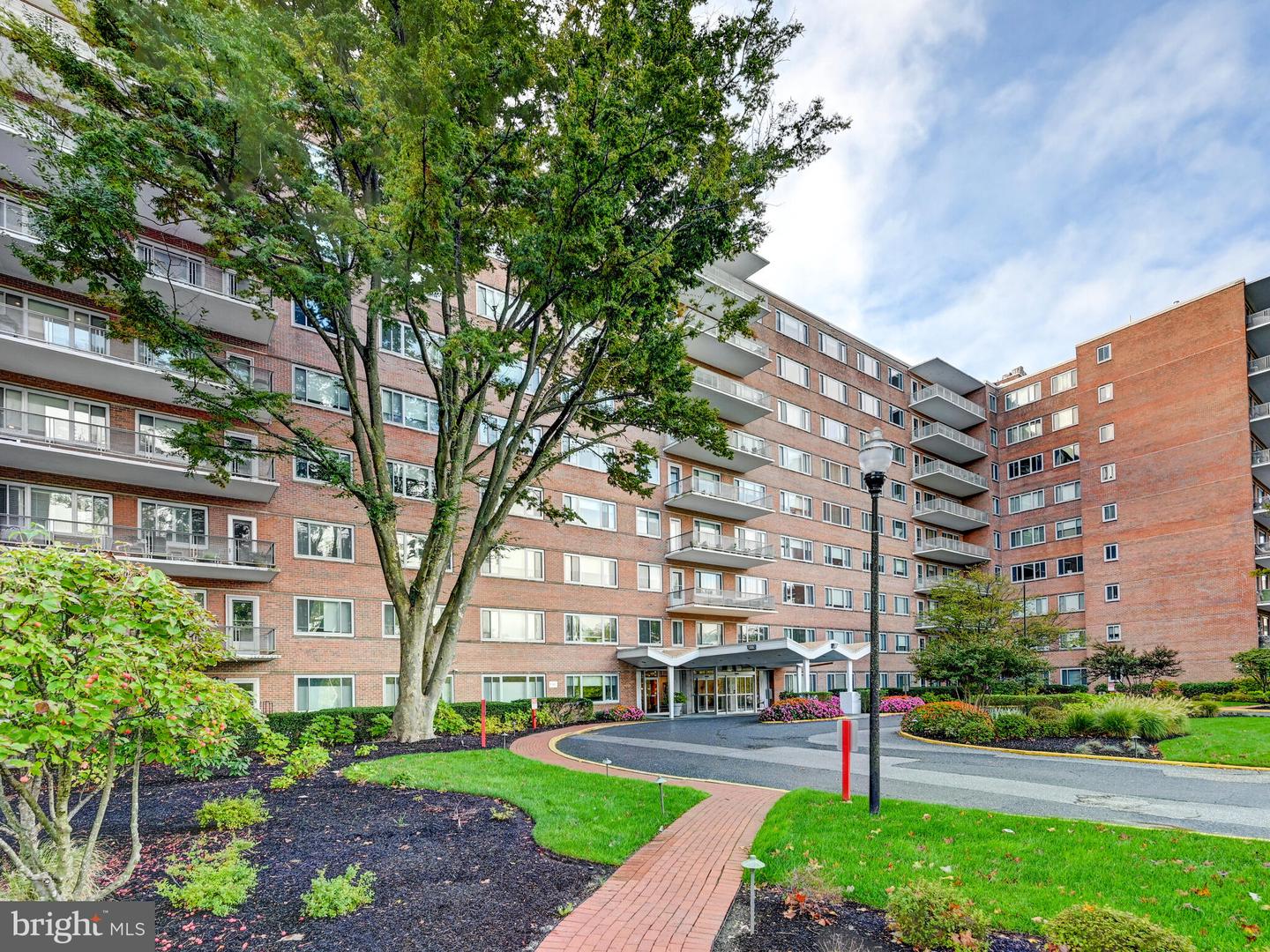 11 Slade Avenue #912