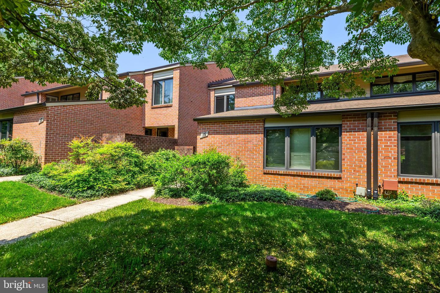 15 Oakridge Court, Lutherville Timonium