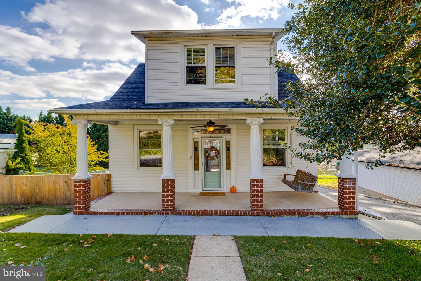 1329 Pine Grove Avenue, Rosedale
