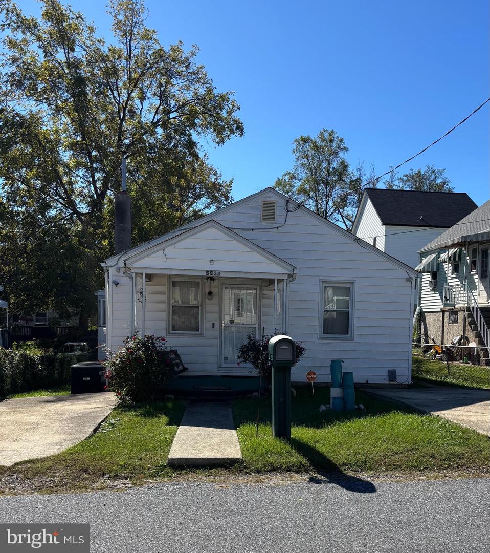 5533 Clifton Avenue, Baltimore