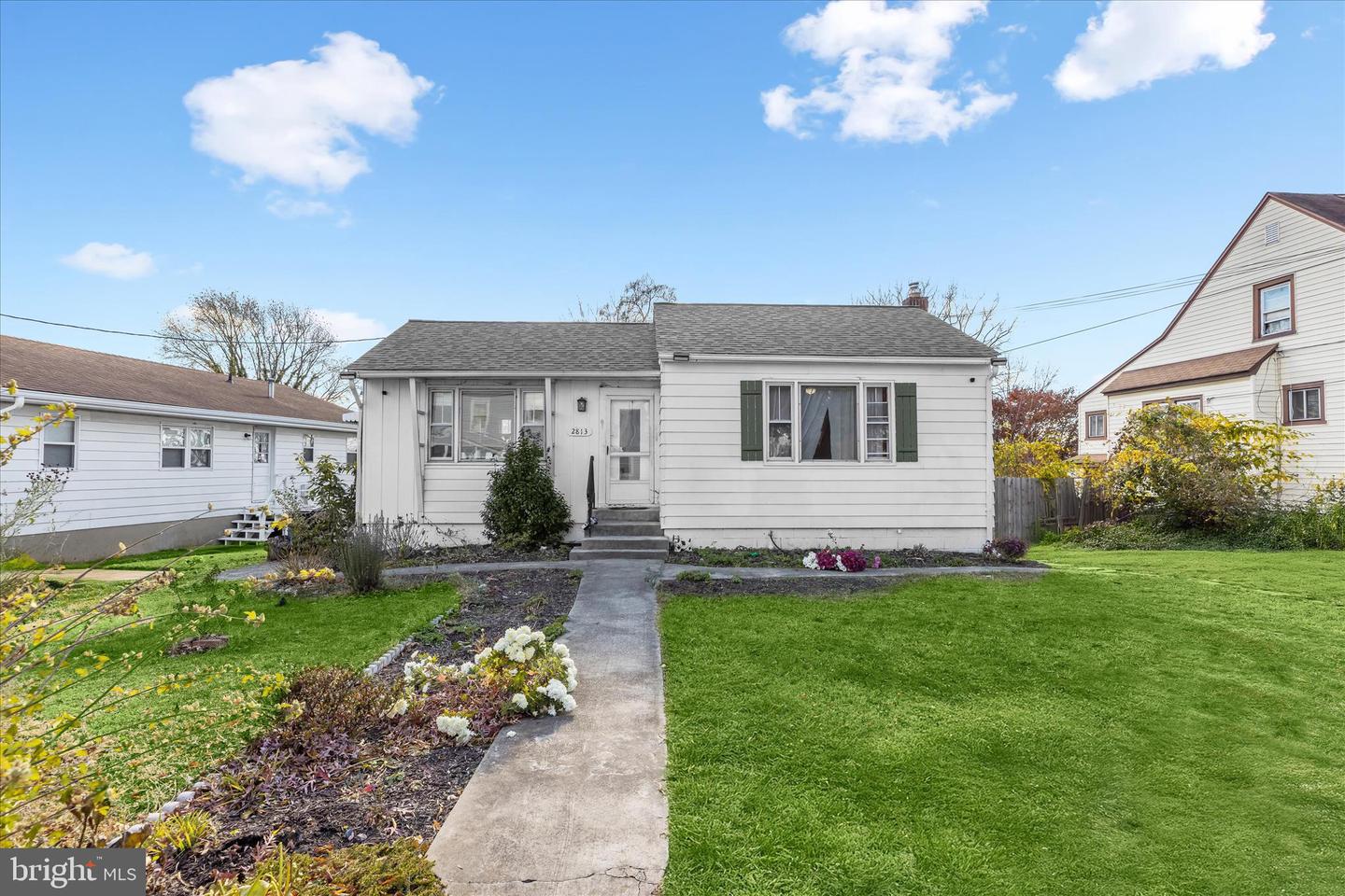 2813 Oak Grove