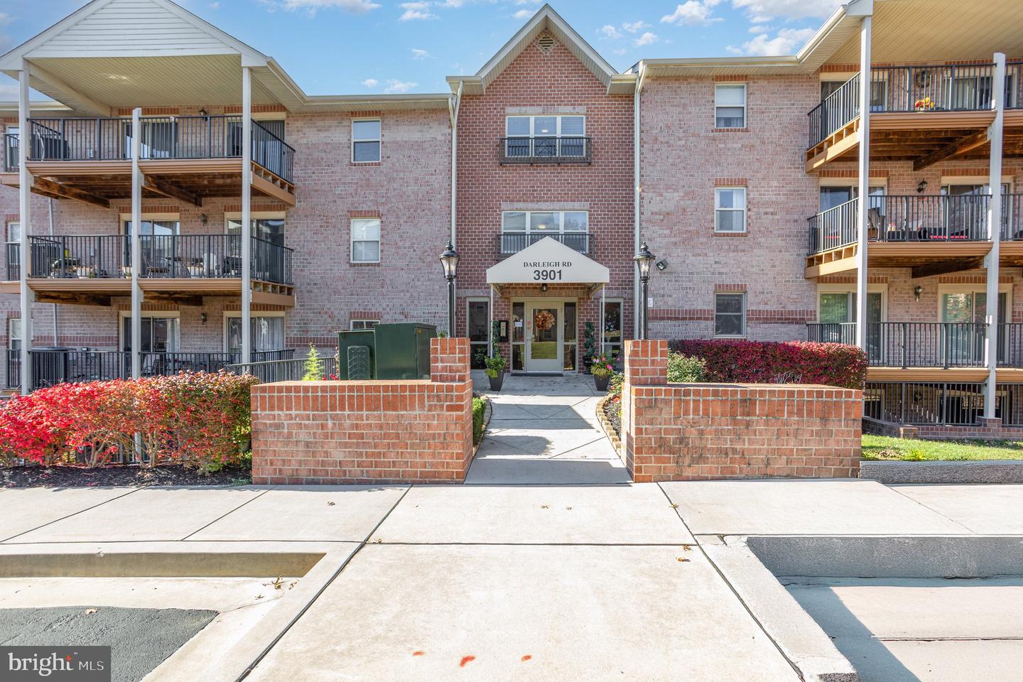 3901 Darleigh #c