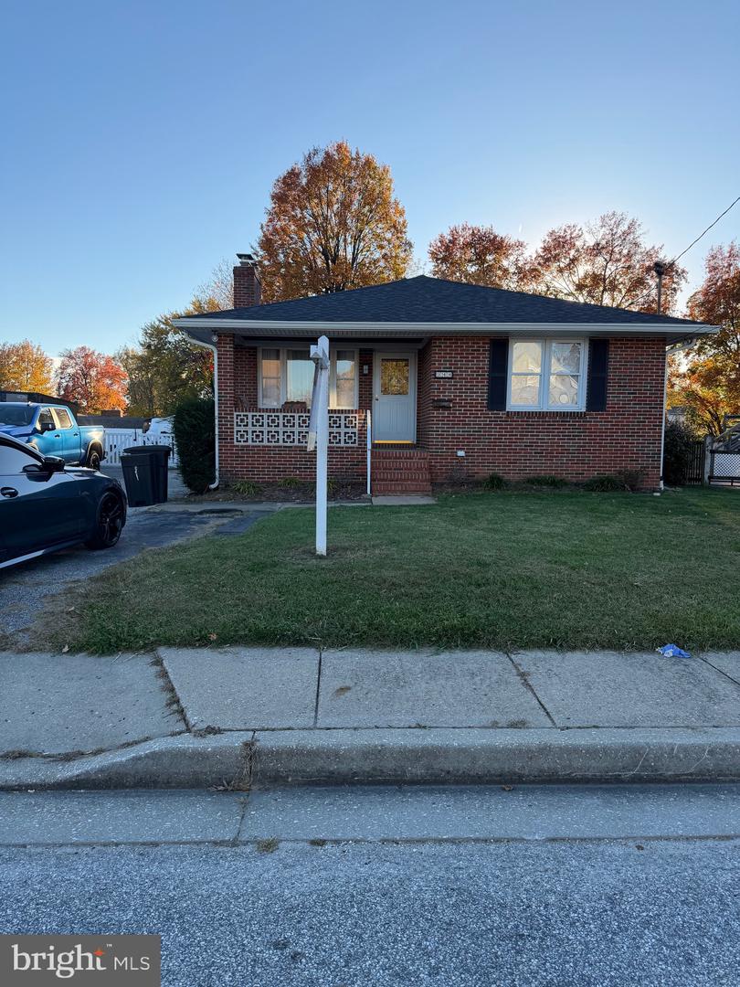344 Maple Avenue, Essex