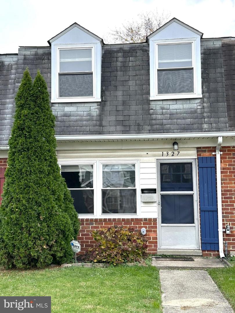 1327 Mantle Street, Parkville