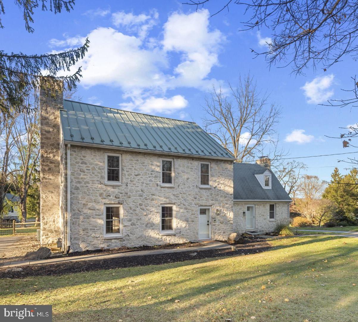 504 Hampton Lane, Baltimore