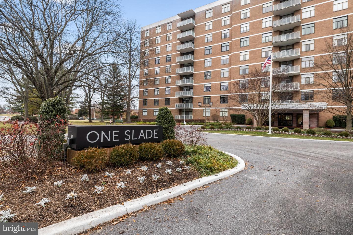 1 Slade Avenue #304