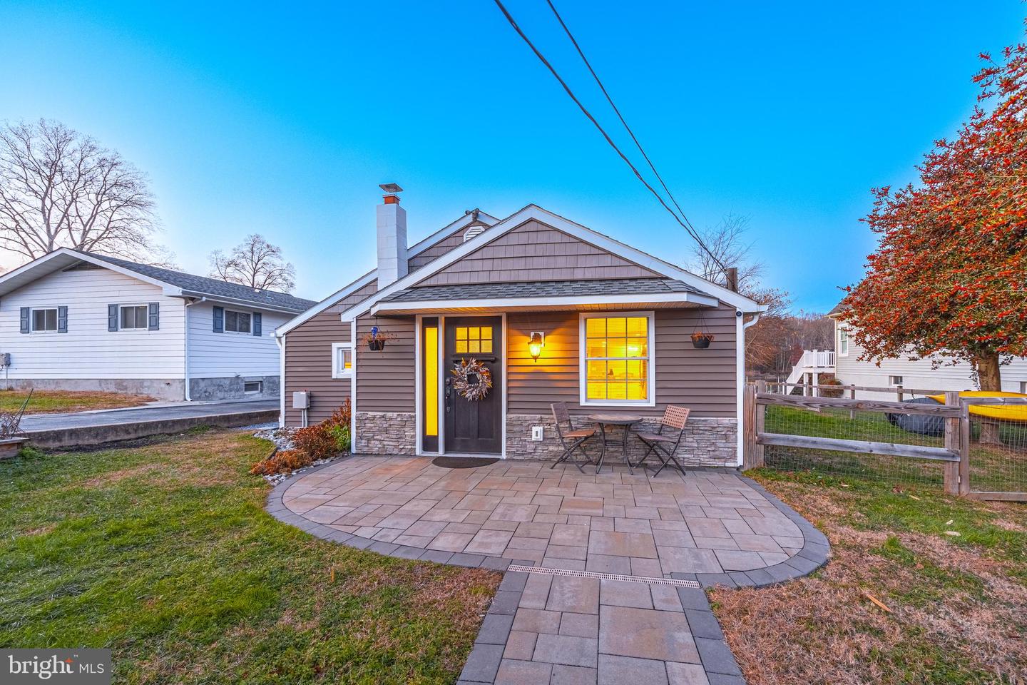 1920 Poplar Road, Essex