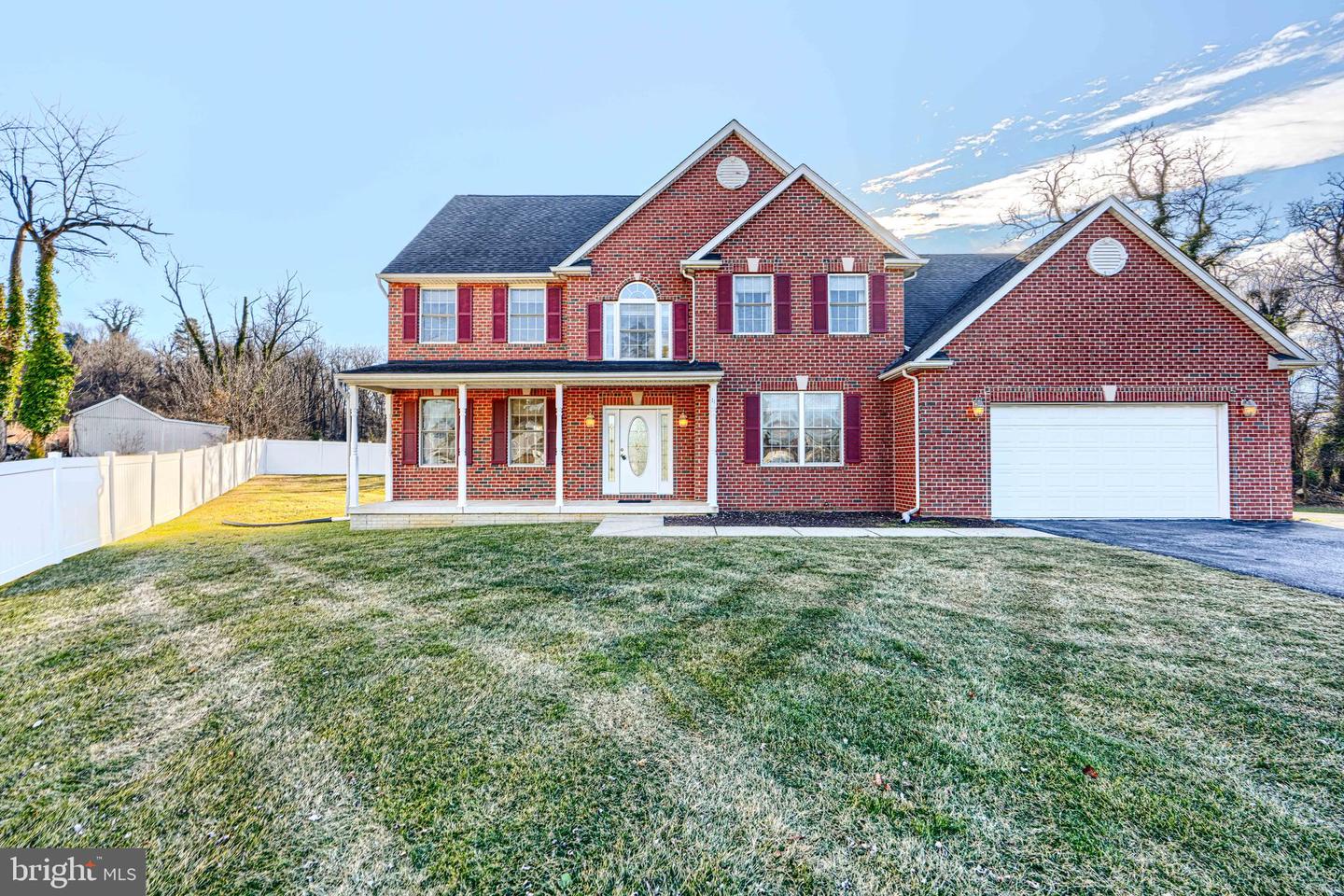 11 Talbott Avenue, Lutherville Timonium