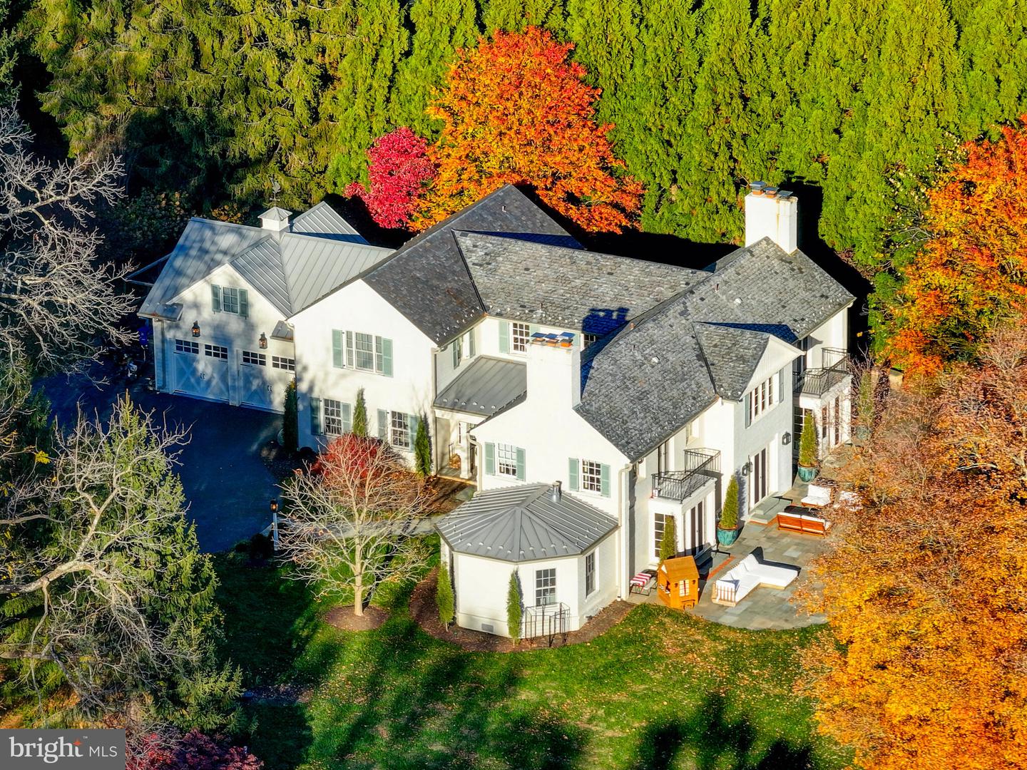 11129 Falls Road, Lutherville Timonium