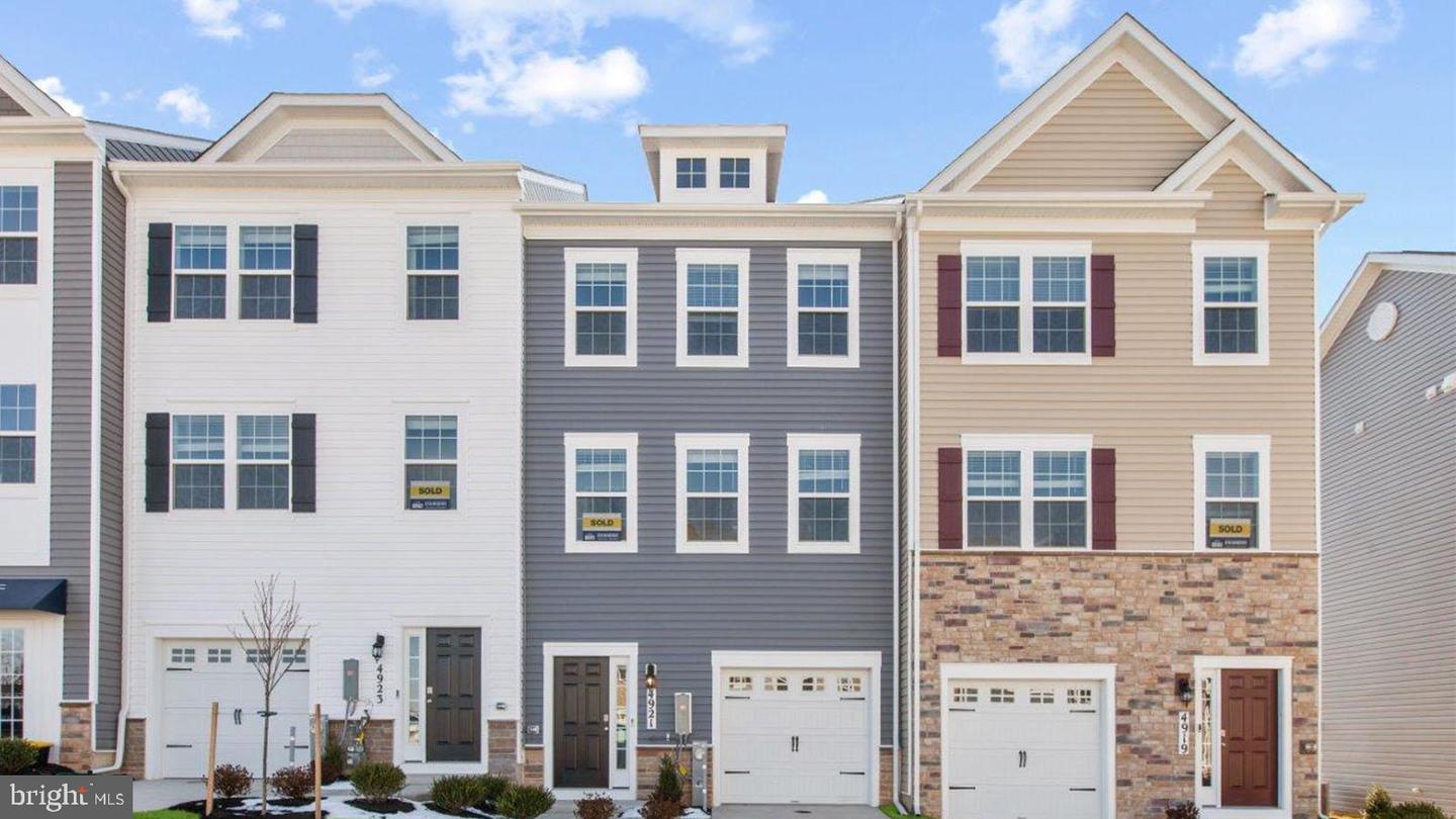 5011 Silver Oak Drive, Rosedale
