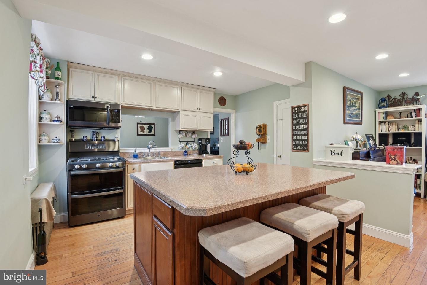 7803 Clarksworth Place, Parkville