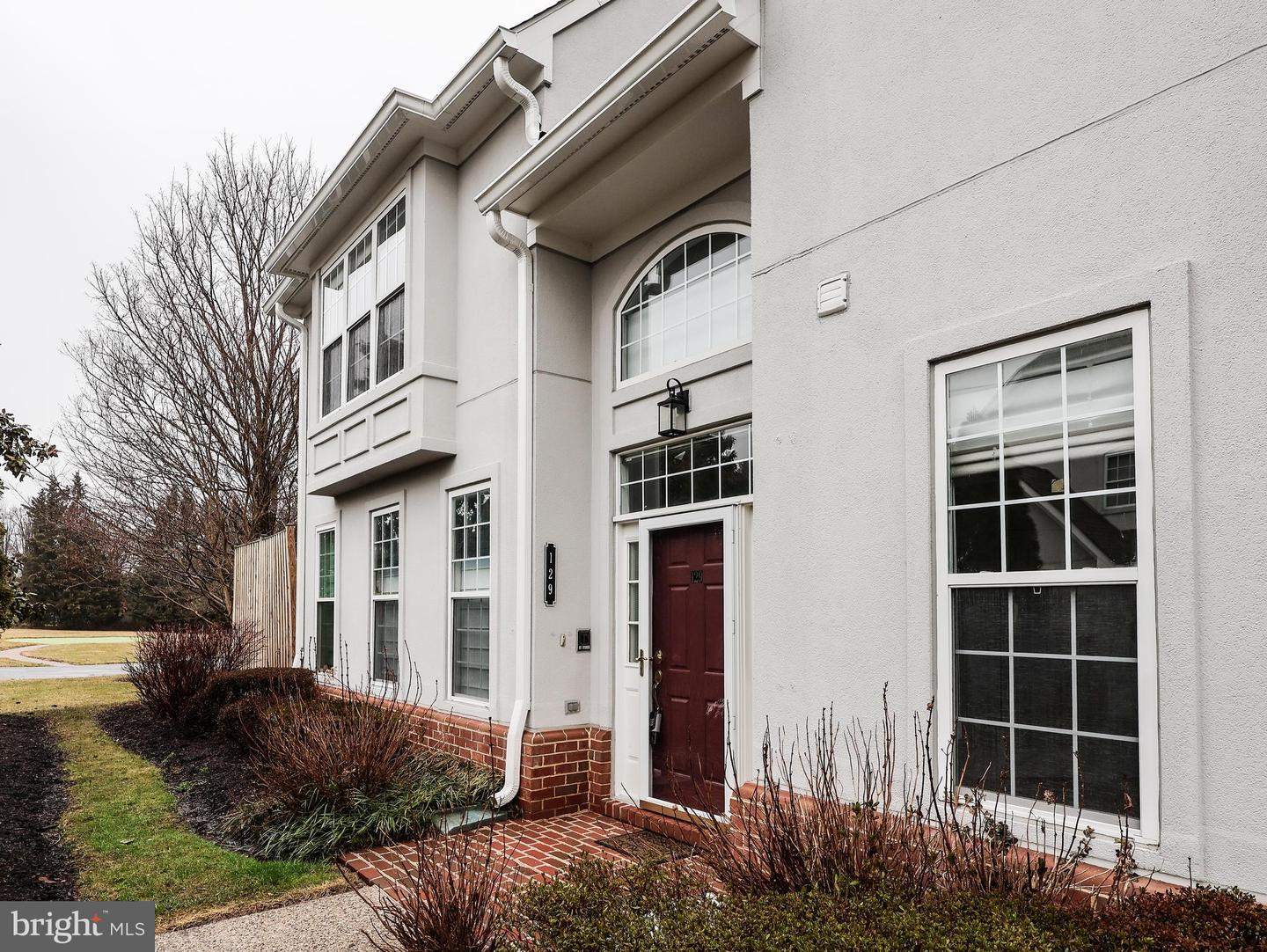 129 Old House Court #129, Pikesville