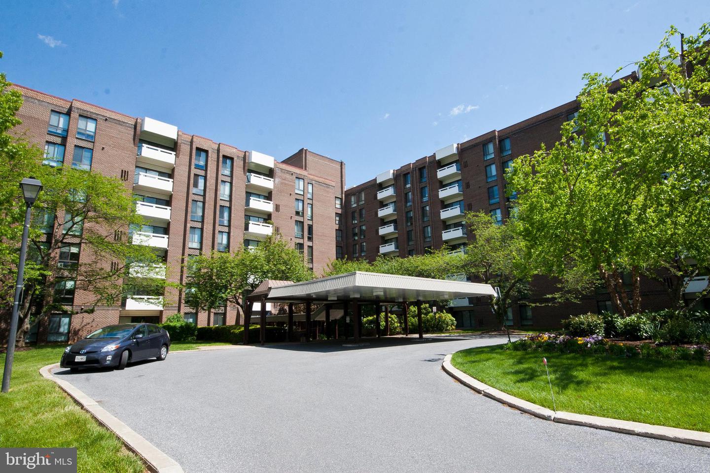 7 Slade Avenue #619, Baltimore