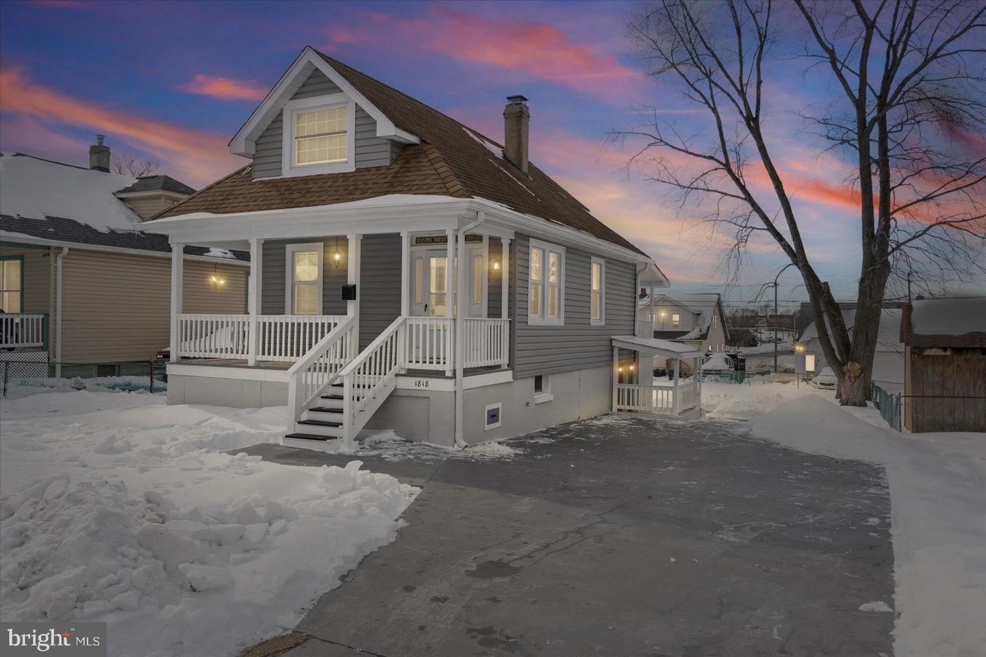 1818 Maxwell Avenue, Dundalk