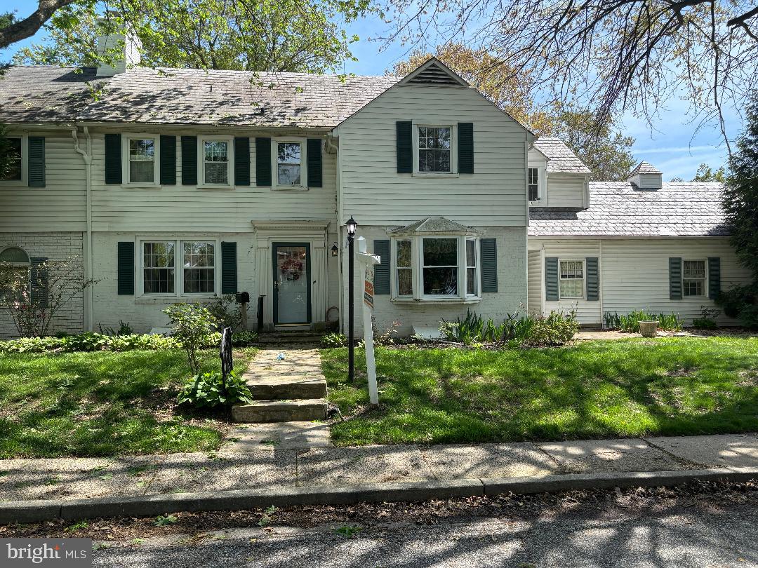 3022 Dunglow Road