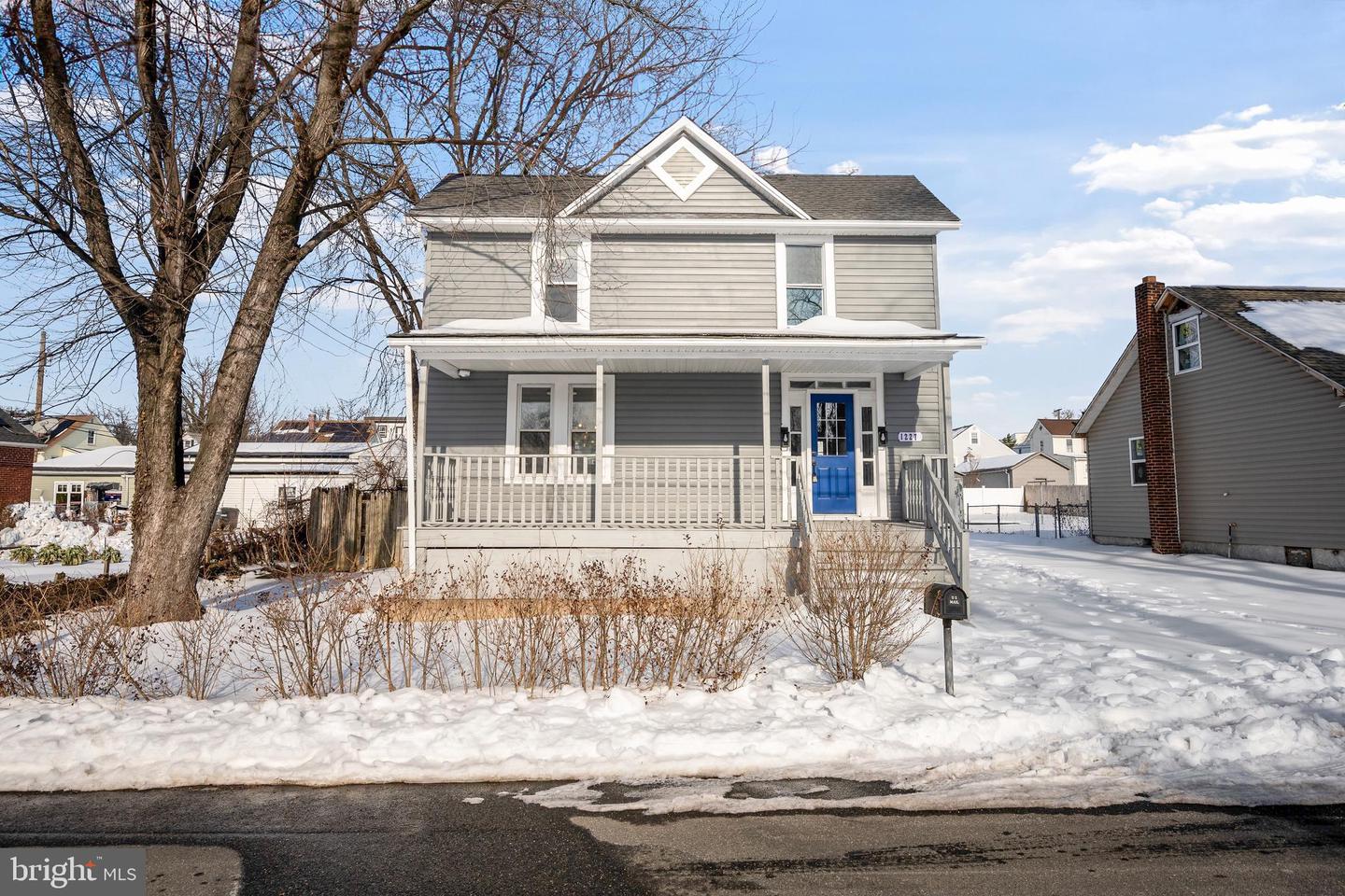 1227 63rd Street, Rosedale