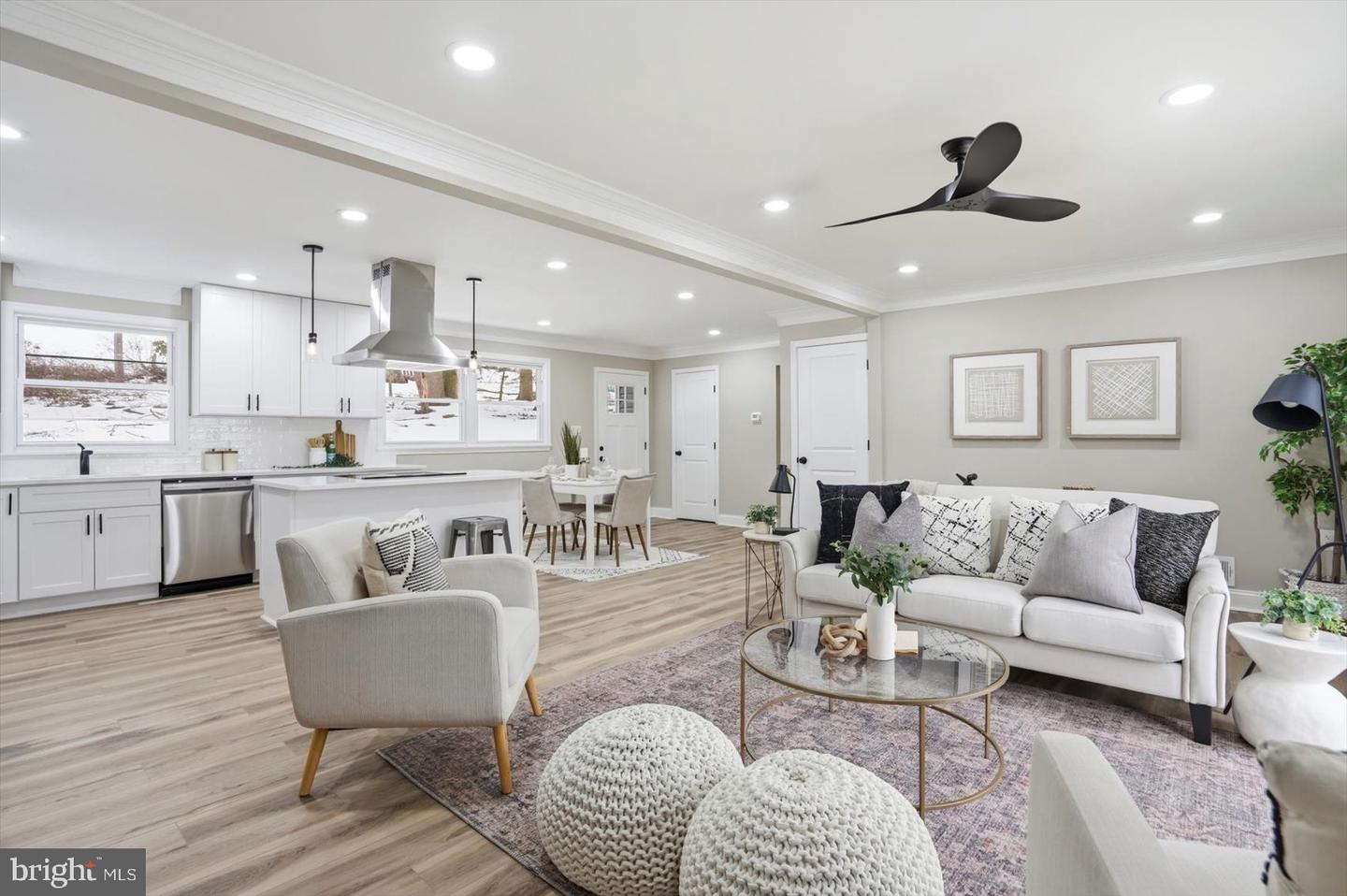 8820 Littlewood Road, Parkville