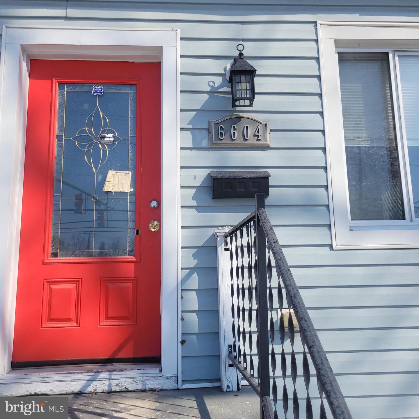 6604 Dogwood Road