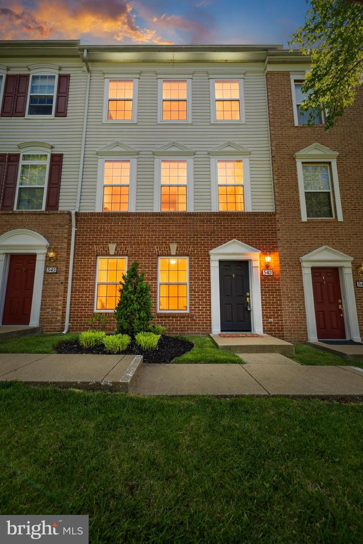 543 Ensemble Court