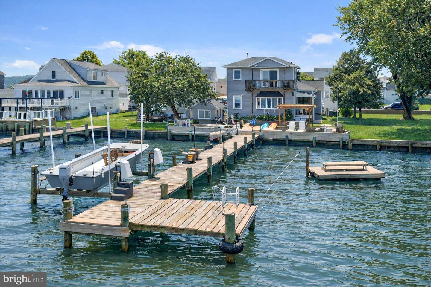7118 River Drive Road, Sparrows Point