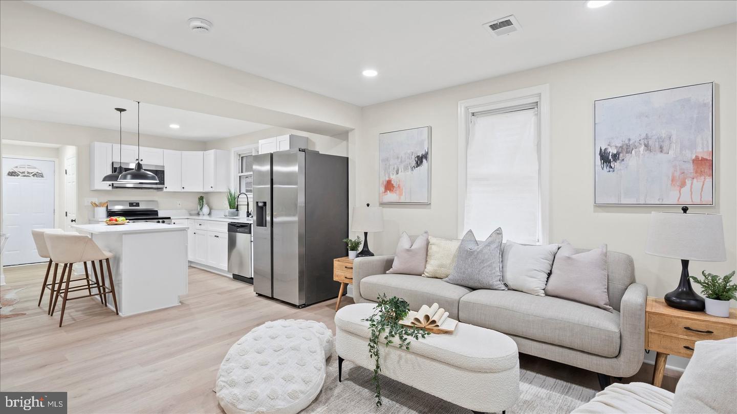 7416 Poplar Avenue, Baltimore