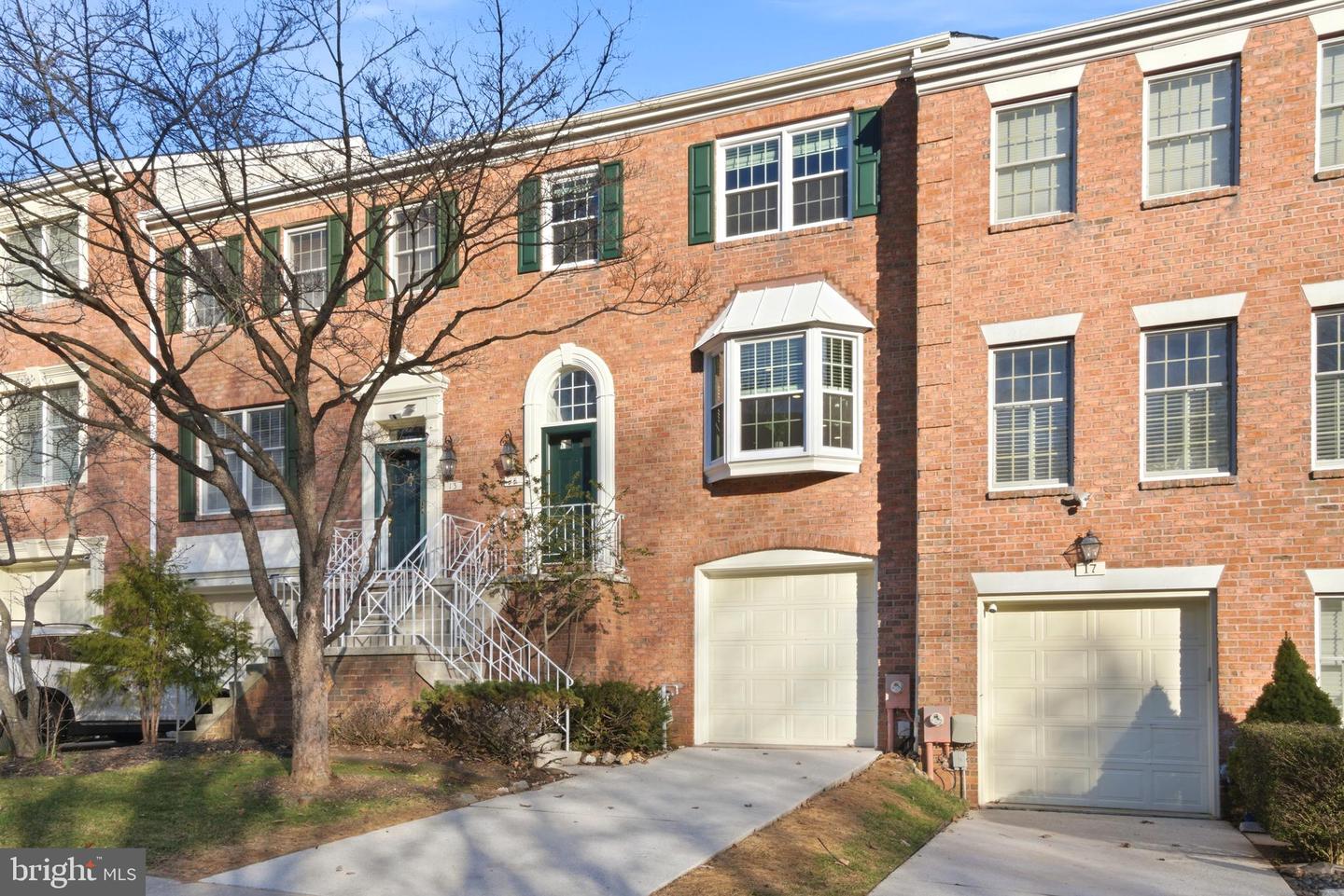 15 Hewetson Court, Lutherville Timonium