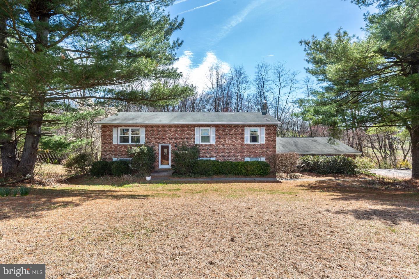 19535 Graystone Road, White Hall