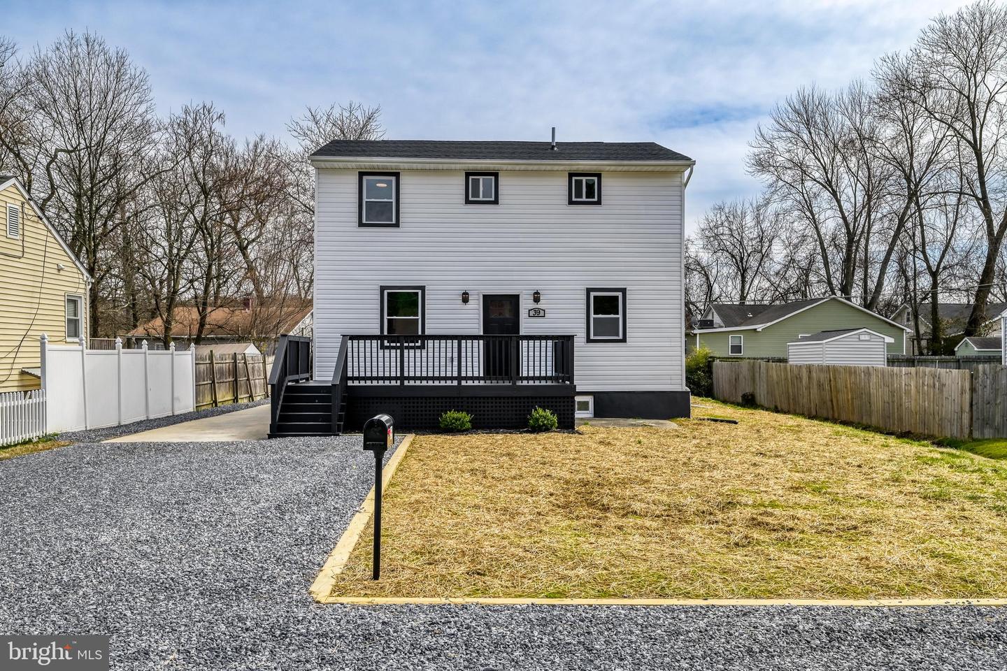 39 Transverse Avenue, Middle River