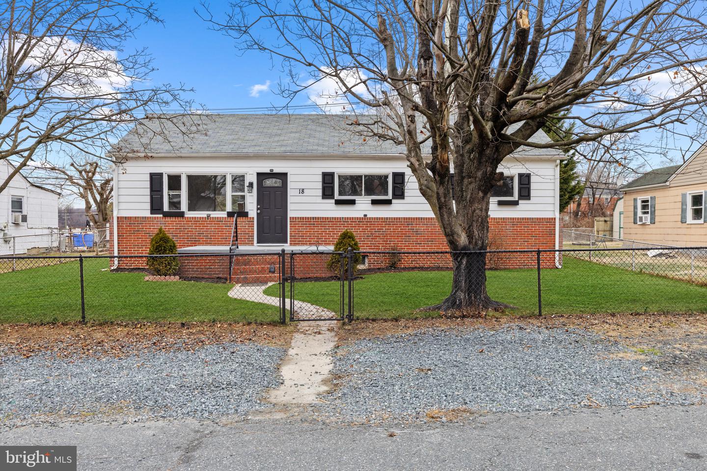 18 Armor Court, Middle River