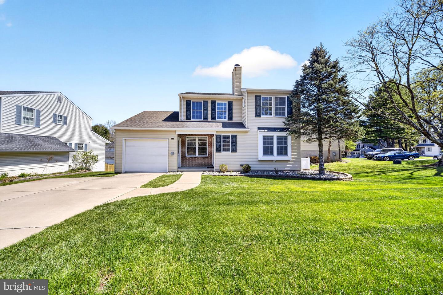 9331 Oak White Road, Nottingham