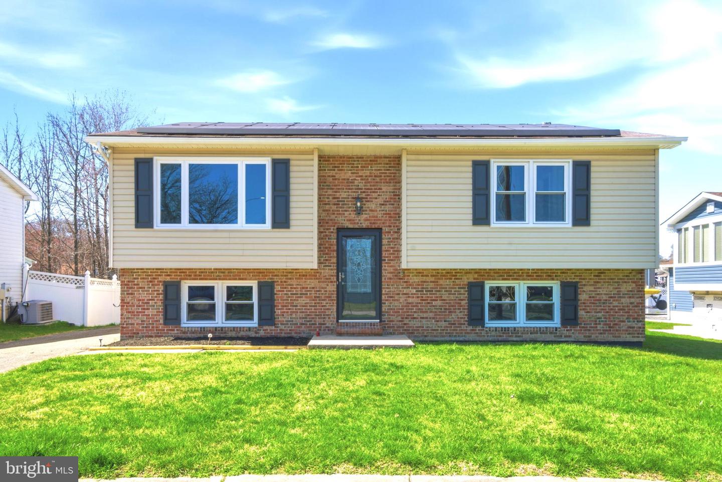 302 West Road, Baltimore