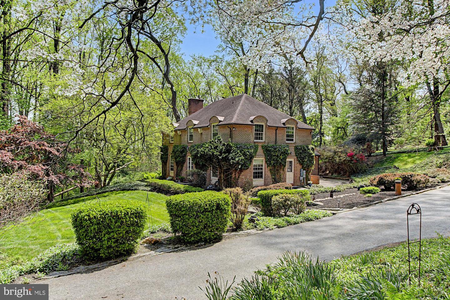 1018 Brooklandwood Road, Lutherville Timonium