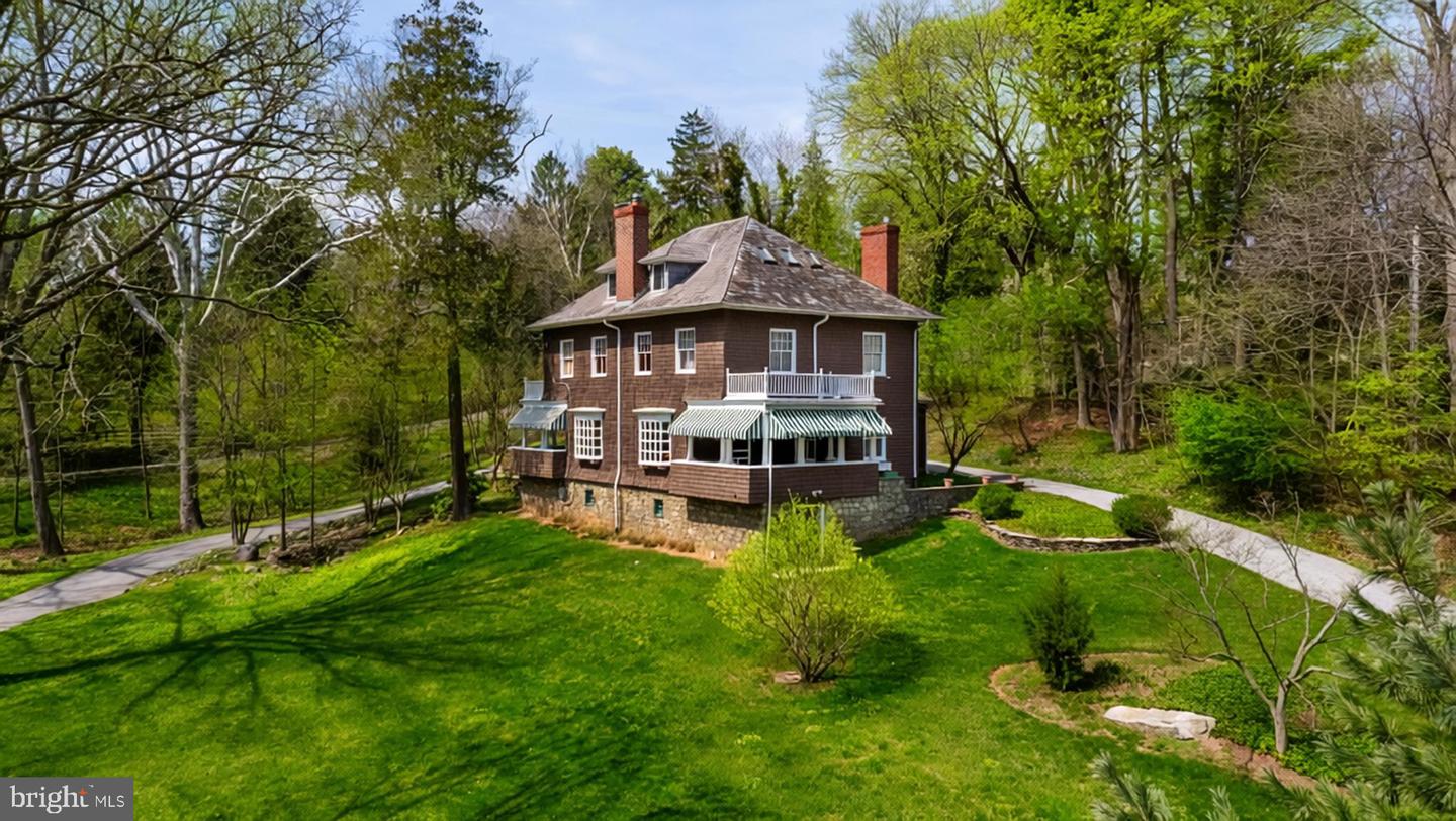 1914 Ruxton Road, Baltimore