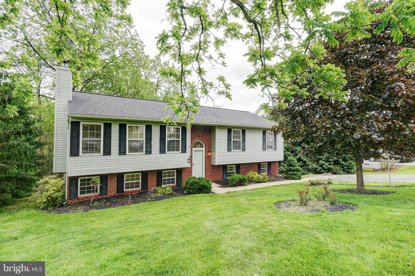 8813 Orchard Road, Pikesville